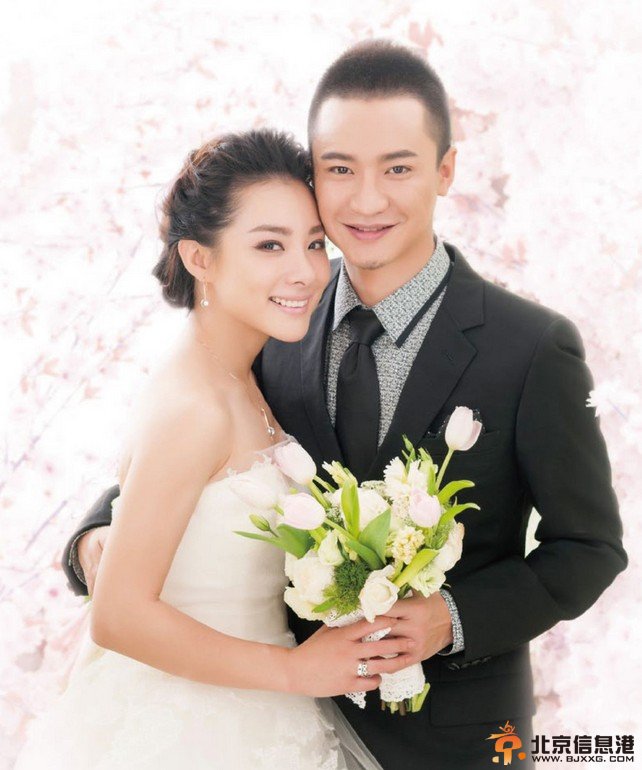 劉璇甜蜜婚紗照曝光 劉璇甜蜜婚紗照曝光婚戒尤為搶眼