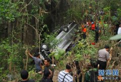 18號在印尼巴厘島發生翻車事故，5名中國游客遇難