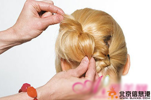 法式復古盤發教程分享 教你做復古俏女郎
