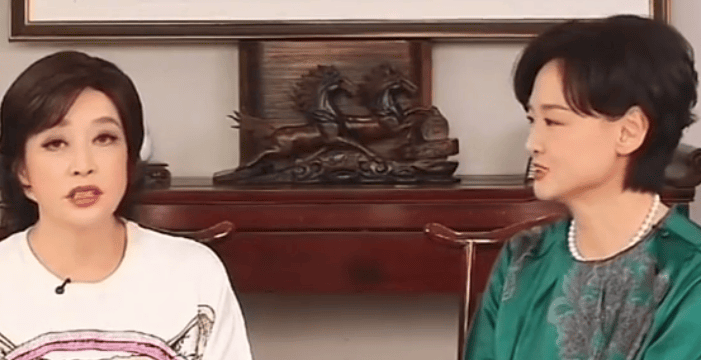 劉曉慶回應(yīng)年齡造假：沒見過爸爸 覺得自己適合屬虎