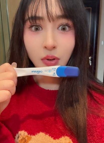 周杰倫執導<a href='http://m.se0552.com/ent/dianying/' target='_blank'><u>電影</u></a>《天臺愛情》女主角李心艾官宣懷孕