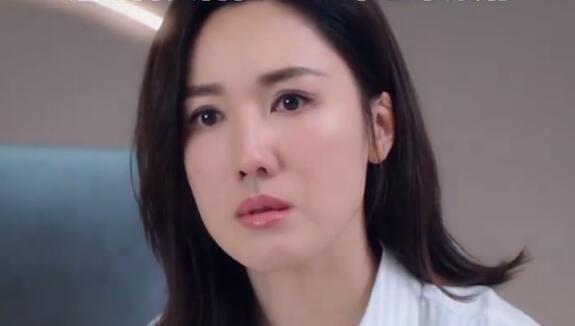 演員李施嬅官宣分手 網(wǎng)友：新聞女王現(xiàn)實版