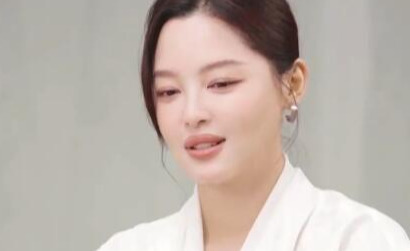 辛芷蕾回應(yīng)&ldquo;彎道超車&rdquo;：我的每一步都踏踏實(shí)實(shí)